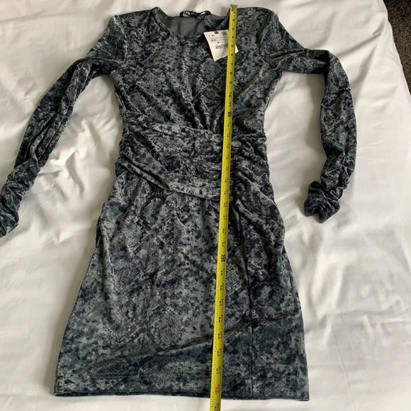 NEW Zara Green Velvet snakeskin Long Sleeve Bodycon Dress XS Vampy Goth - Picture 5 of 7